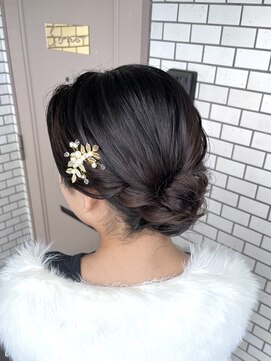 ソノ(sono) シニヨン アップスタイル 参列ヘア 和装ヘア 留袖 訪問着