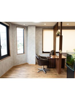 髪質改善特化サロンで土台から状態を整える◎一人ひとりに合わせたオーダーメイド施術でお悩みにアプローチ