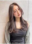 無彩色グレージュのレイヤースタイル