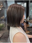 切りっぱなしボブ/オリーブベージュ