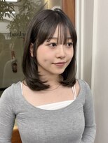 ガーランドギンザ(Garland Ginza)&nbsp;ミディアムレイヤーレイヤーカットグレージュカラー
