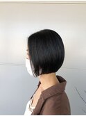 シンプルなミニボブ