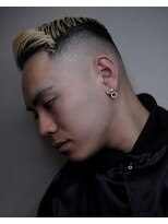 スキル(SKILL)&nbsp;ハードパート スキンフェード ブリーチカラー