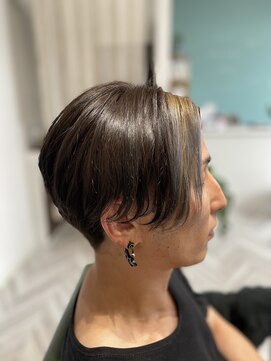 ホッグ(H-hog-26) 前下がりセンターパート