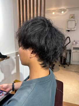 モアナ 逗子(MOANA) メンズパーマスタイル 【外国人風癖っ毛パーマ】