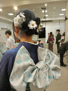 サロン ド オリーブ 着付け、シニヨンヘアセット