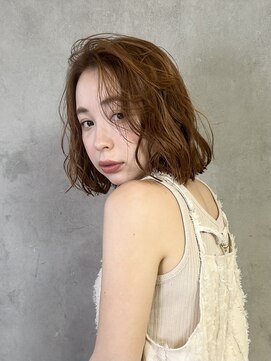 コイ(coii) イエローベージュのナチュラルパーマ