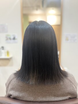 フリージア(freesia) ニュアンスカラー/ハイトーンカラー/髪質改善トリートメント