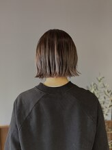 フープ 川越(hoop) 白髪ぼかしハイライトでプツっとミニボブ小顔効果