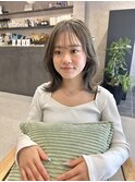 大人こなれミディアム レイヤーカット×外ハネ×赤みなしカラー