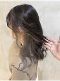 グレージュ×セミロングレイヤー