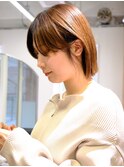 大人女性のためのツヤ感ミニボブ｜ワイドバング