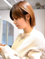 ムロ(Mulo)&nbsp;大人女性のためのツヤ感ミニボブ｜ワイドバング