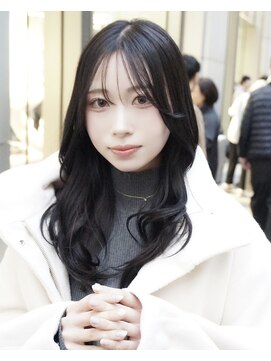 エラ(Ella) 韓国レイヤー×髪質改善で小顔シルエット