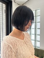 カウチ(Kauti) ブルーブラック×丸みボブ