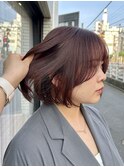 ピンクベージュ艶カラー内巻きボブ軽めボブ顔周りカット/谷