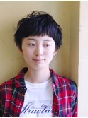 コケティッシュで可愛い黒髪ベリーショート【スズキタケヒサ】