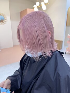 ミテ(mite) 切りっぱなしボブ & ペールピンク