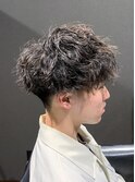 ビジネスツーブロックマッシュショートツイストスパイラルパーマ
