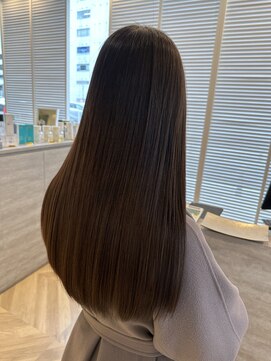フィッティ 横須賀中央店(fiti) 自然なツヤ髪ストレートパーマ