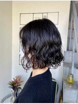 ホワイトルーム(White Room) 黒髪ボブ/パーマ