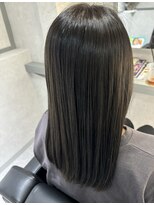 リリーヘアー(Lilly hair) シルキーエステ×オリーブグレージュ
