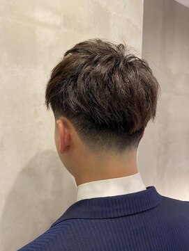 フランクスバーバーザスタンド(Frank’s barber the stand) テーパーフェードマッシュベリーショートE