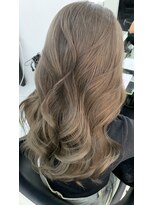 ジレ バイ マッドグラマー(GILET by mad grammar)&nbsp;[札幌韓国ヘア] レイヤーカット　x ミルクティーベージュ