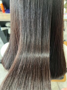 【艶髪】美髪ストレート【太宰府市通古賀】