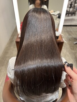 ニューヨークニューヨーク 三宮店(NYNY) オーダーメイドストレートで扱いやすくサラサラつやつやの髪へ