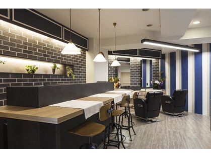 ヤスムラ(YASUMURA)の写真