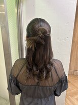 シェリ(Cheri) リボン風ハーフアップ