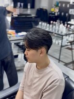 ショット 高槻(SHOT)&nbsp;曲がる縮毛矯正×センターパート