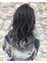 モアナ バイ ヘッドライト 沖縄豊見城店(Moana by HEADLIGHT)&nbsp;Moana豊見城#バレイヤージュ#ハイライト#グレーアッシュ