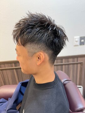 ミリオンバックス 御徒町店(Million Backs) ツーブロックマッシュ/スキンフェード<理容室>[メンズ/御徒町]