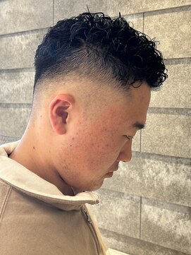 ニアウ 伊勢崎連取店(Niau) メンズマッシュフェードパーマツイストスパイラルパーマ