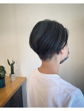 マジョリルゥ 寝屋川店(ma jolie.lou) アッシュ系ハイライトショートver