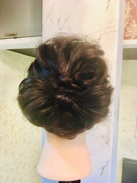 メゾン ドゥ ジェメシェラ(Maison de gemeshe'ra) Jiyeong 's hair dressing sensualribon