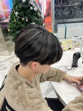 ゼスト 八王子店(ZEST) ホワイトメッシュ/メンズカラー/メンズハイライト【藤野はるひ】