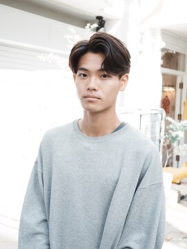 ルーカス(LUCAS) パーマで柔らかく流すカルマヘア