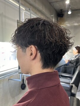 ラック(LUCK) ダークアッシュ/アッシュブラック/カルマパーマ/ベリーショート