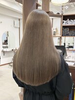 ラック 表参道(LUCK)&nbsp;グレージュカラー/ミルクティーベージュ/ブリーチ/20代/30代