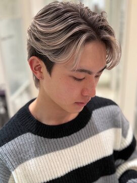 アンサー 渋谷(ANSWER) メンズバレイヤージュカラーハイライトカラーセンターパート韓国