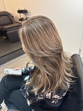 ブレンド 渋谷(BLend) ハイライトカラーホワイトグレージュミニウルフチェリーブラウン