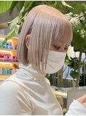 渋谷ブリーチカラータッセルボブ顔周りレイヤー切りっぱなしボブ