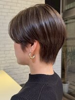 表参道髪質改善カラーハンサムショートウルフアッシュグレー30代
