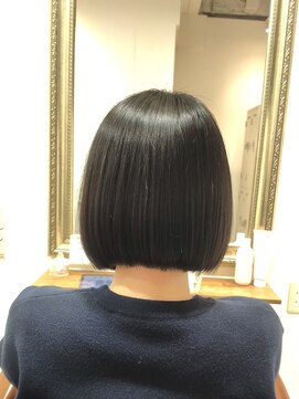 ヘアー グリーン(hair green) 40代50代60代/内巻きボブ/黒髪ストレート/丸みボブ