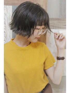 セルディック ヘアー(Seludique Hair) 切りっぱなしリップラインボブ