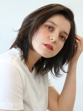 ムルチュラ(muruchura) ハイライトカラーで透け感外国人風カラーウルフ３　Yamaki Ayako