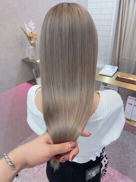 ロンド レア 天神大名店(Lond Le’a) ミルクティーベージュ/ダブルカラ/ケアブリーチ/くびれヘア/天神